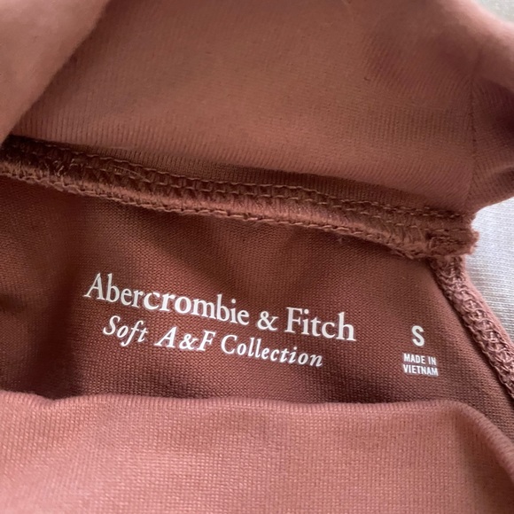 Abercrombie and Fitch Soft A&E Collection bodysuit size S - Picture 2 of 2